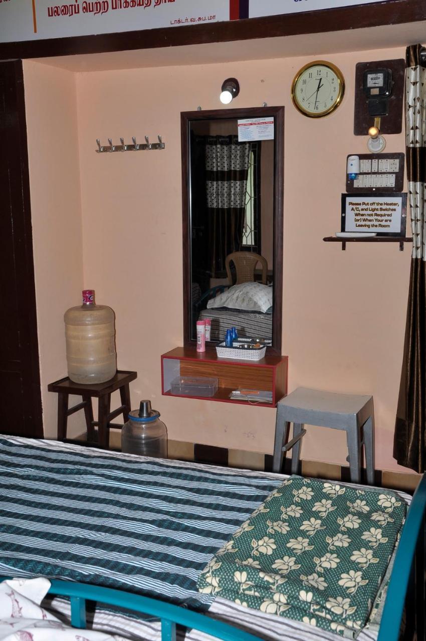 Homestay Senthil Akam Csidambaram Kültér fotó